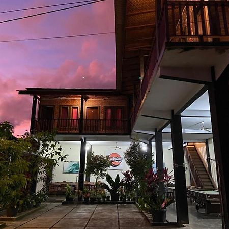 Watukarung Sackstone Guesthouse Kalak 外观 照片