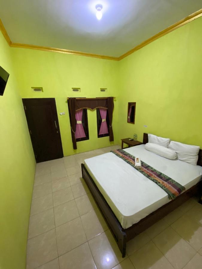 Watukarung Sackstone Guesthouse Kalak 外观 照片